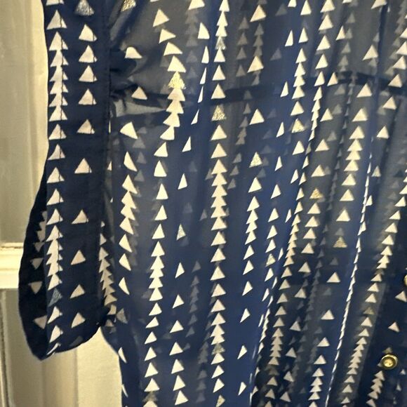 a.n.a Women's Blue Blouse Womens M Gold Accent Button Down - Picture 4 of 11